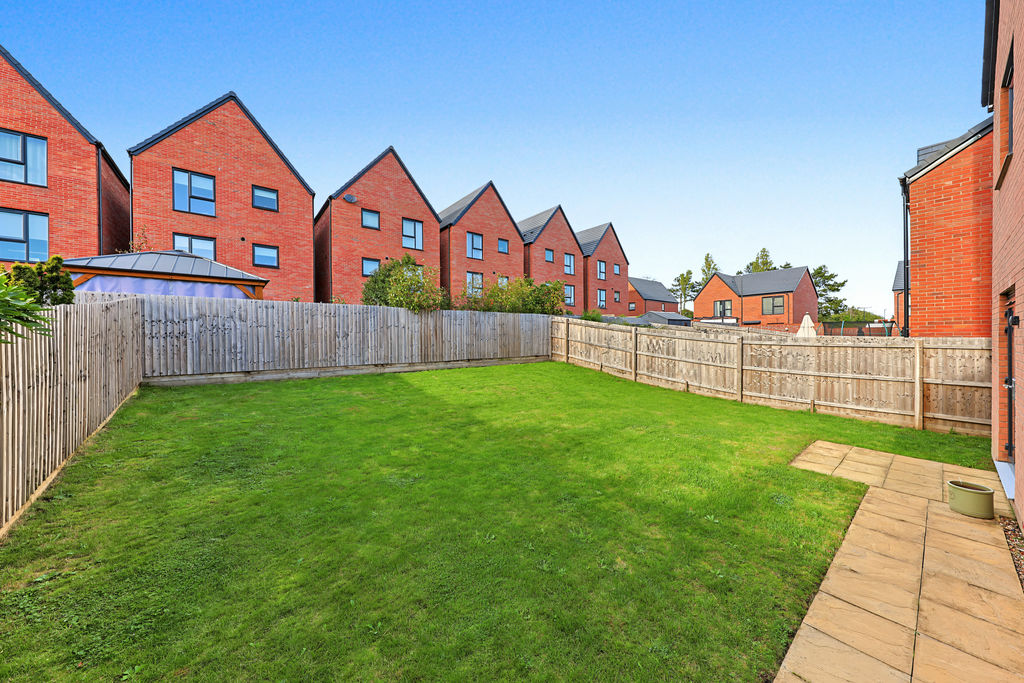 Woodcote Way Walton